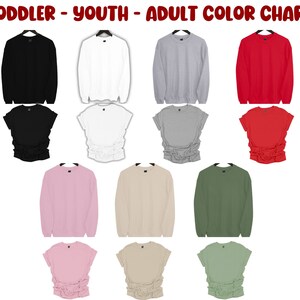 Puede incluir: Tabla de colores de ropa para adultos, j&oacute;venes y ni&ntilde;os peque&ntilde;os. La imagen muestra sudaderas y camisetas en negro, blanco, gris, rojo, rosa, beige y verde. El texto en la parte superior dice "TODDLER - YOUTH - ADULT COLOR CHART."