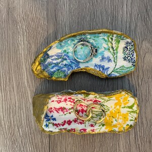 Decoupage Oyster Shell Ring Dish, Trinket Tray, Coastal Decor, Gift for her, Mothers Day, Hostess, Bridesmaids, Jewelry Dish, Shower Favors
