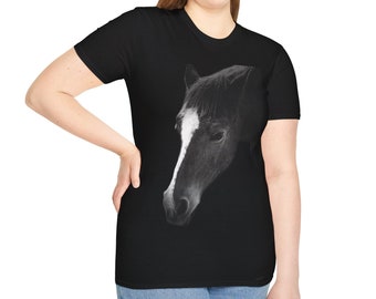 Close-Up Horse Head Original Image on a Black Tee Shirt: Stylish Equine T-shirt, Gift for Horse Lovers - Perfect for a Cowboy or Cowgirl