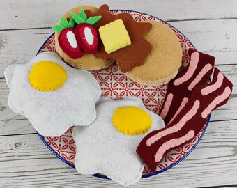 Set de desayuno de tortitas de fieltro: Comida de juguete con huevos, beicon, fresas y sirope.