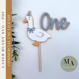 Een gekke gans eerste verjaardagstaart topper laser klaar SVG-snijbestand patroon taart topper digitale gepersonaliseerde taart topper twee domme gans