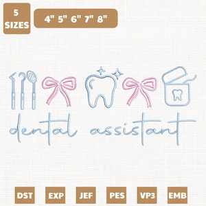 Puede incluir: Un diseño de bordado con elementos dentales: herramientas, lazos, un diente e hilo dental. Las palabras "dental assistant" están escritas en cursiva. Disponible en 5 tamaños: 10.16cm, 12.7cm, 15.24cm, 17.78cm y 20.32cm.