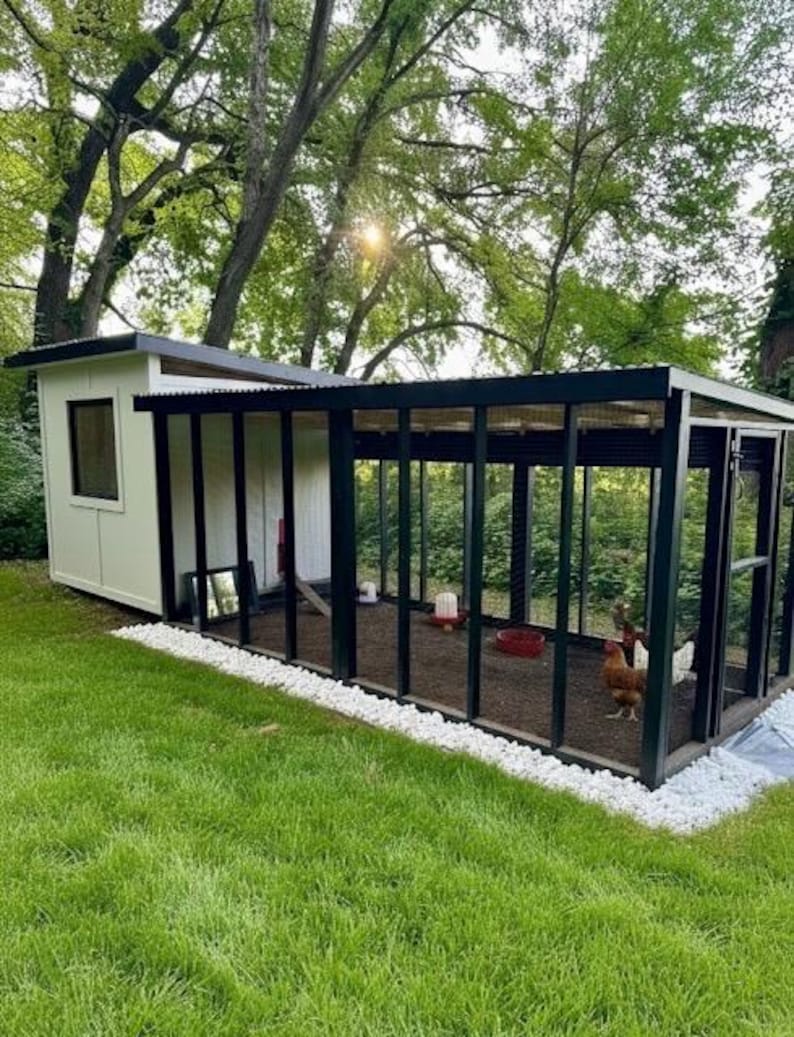 DIY 8×8 Chicken Coop Plans With 8×16 Run | Large Walk-in Hen House ...