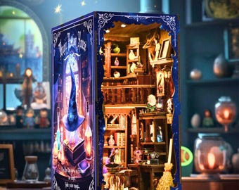 マジックポーションハウス ブックヌークインサートキット：ライト付き3D木製パズルミニチュアドールハウス