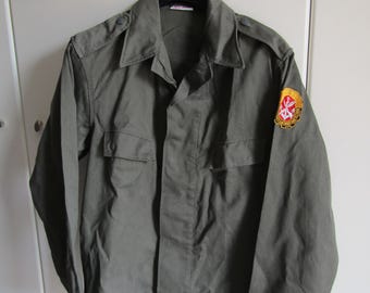 Vintage DDR Feldjacke & Feldhose: Unbenutzte DDR Erinnerungsstücke