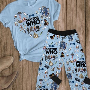 Pigiama di Doctor Who, maglietta e pantaloni da donna del Tardis, pigiama natalizio della cabina della polizia, pigiama di Doctor Who, regali per fan del film Doctor Who degli anni '90