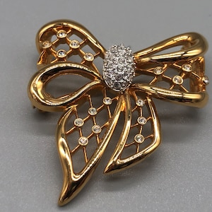 Vintage Gold Tone Bow Brooch | Vintage Sparkly Bow Brooch | Rhinestone Bow Brooch Pin | Vintage Clear Crystal Brooch | Bow Brooch | 1244