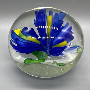 Vintage Blue Flower Glass Paperweight | Crystal Paper Weight | Colourful Paper Weight | Vintage Textured Paper Weight | Glass Orb | 1538