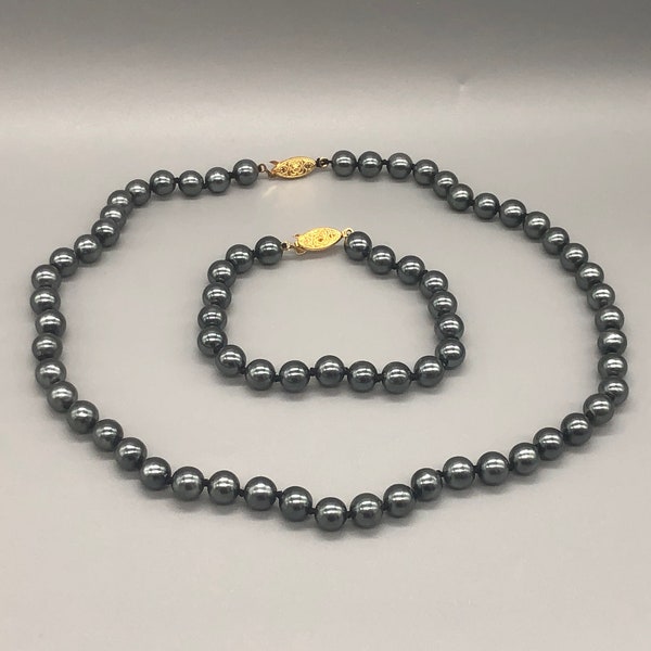 Faux Pearl Necklace and Bracelet Set | Vintage Gold Tone Faux Pearl Necklace | 18 Inch Faux Pearl Necklace | 7 Inch Pearl Bracelet | 991