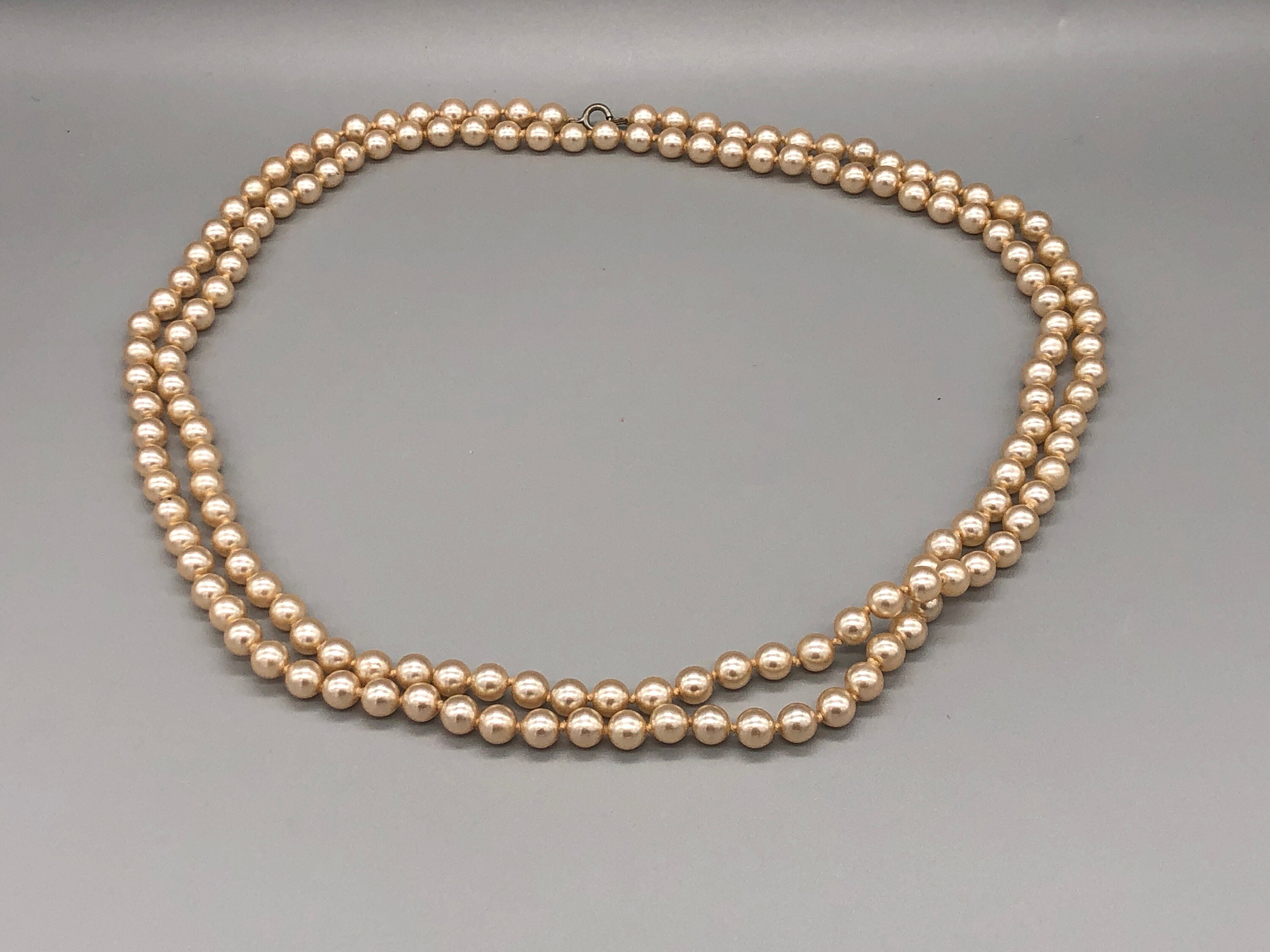 Vintage Faux Pearl Necklace | Vintage Silver Tone Faux Pearl Vintage Faux Pearl Necklace | Vintage Silver Tone Faux Pearl