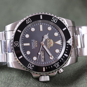 Vintage Red men&#39;s watch Orient automatic with calendar, large watch for men, waterproof watch, ORIENT MAKO