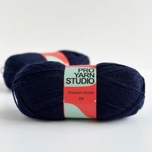 Navy 100g Strick- und Häkelgarn, DK Doppelstrickgarn, leichtes Kammgarn, einfach zu bedienen, maschinenwaschbar, trocknergeeignet, weiches Acryl