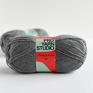 Dunkelgrau 100g Strick- und Häkelgarn, DK Doppelstrickgarn, leichtes Kammgarn, einfache Handhabung, maschinenwaschbar, trocknergeeignet, weiches Acryl
