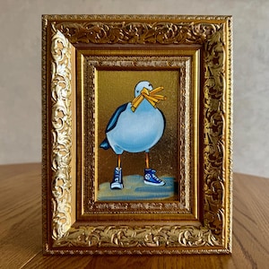 Una gaviota robando papas fritas, pintura al óleo enmarcada de 4x6, la gaviota robó las papas fritas, pintura al óleo original, obra de arte de gaviota, hoja de oro