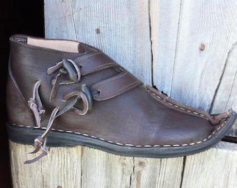 Handmade Viking Leather Boots – Medieval Ankle Shoes for Men – Renaissance Fair & LARP Footwear – Rustic Fantasy Boots