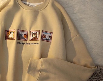 Embroidery Sweatshirt || Bear cub