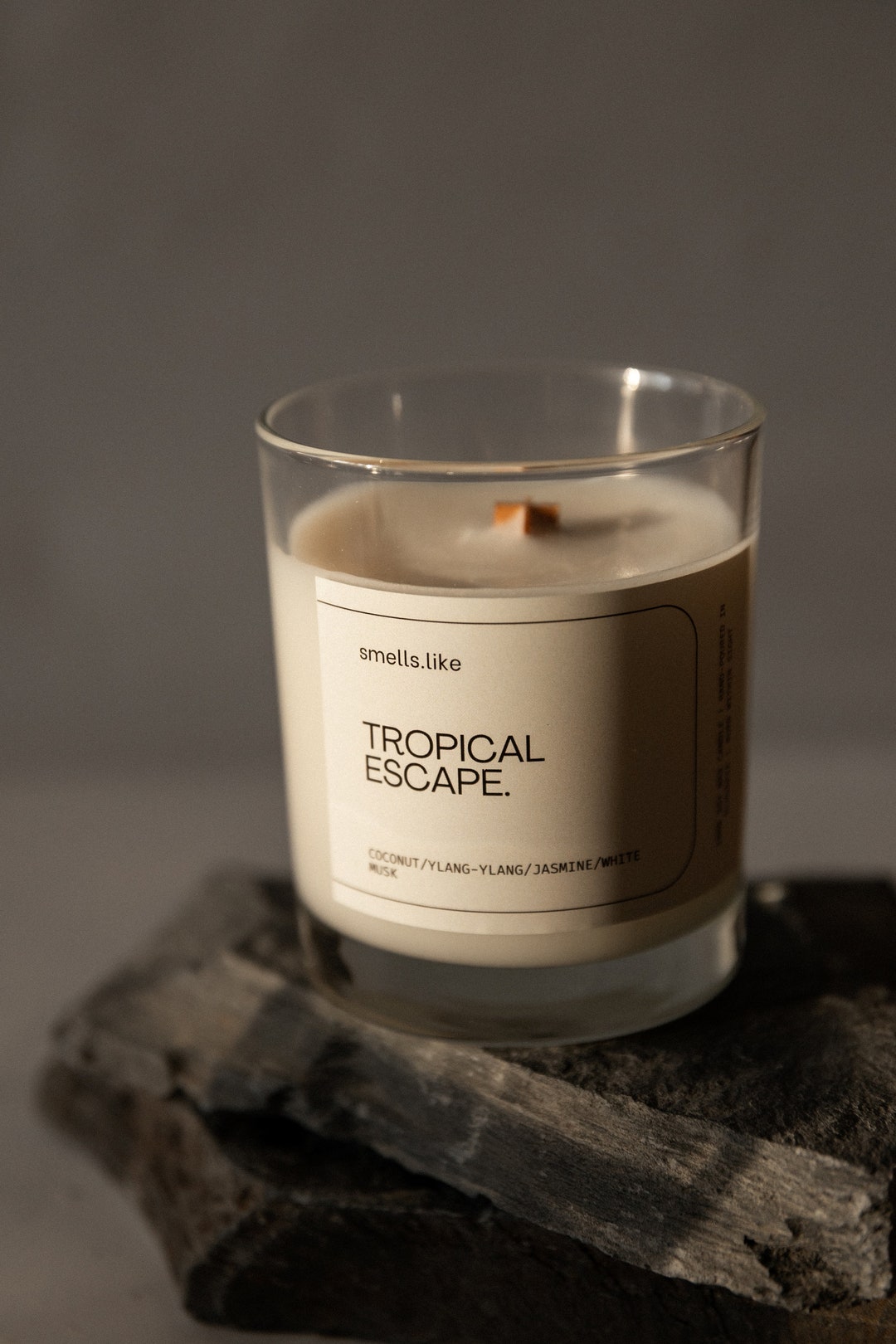 Tropical Escape / Scented Candle / Soy Wax Candle / Wood Wick Candle