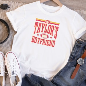 Go Taylor&#39;s Boyfriend Jersey Short Sleeve Tee
