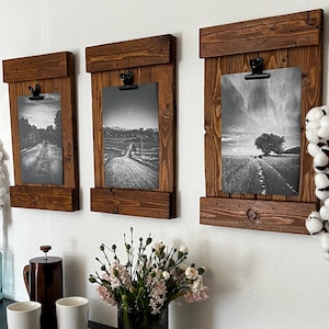 Marco rústico de madera con pinzas hecho con palés reciclados: portafotos, recetas o notas | Marco de fotos rústico | Decoración de cocina y oficina