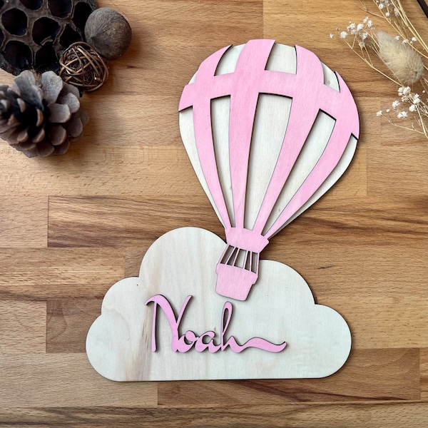 Holz-Wolken-Türschild mit niedlichem Heißluftballon fürs Kinderzimmer - Personalisiertes Namensschild, Deko für die Kita, Spielzimmerschild