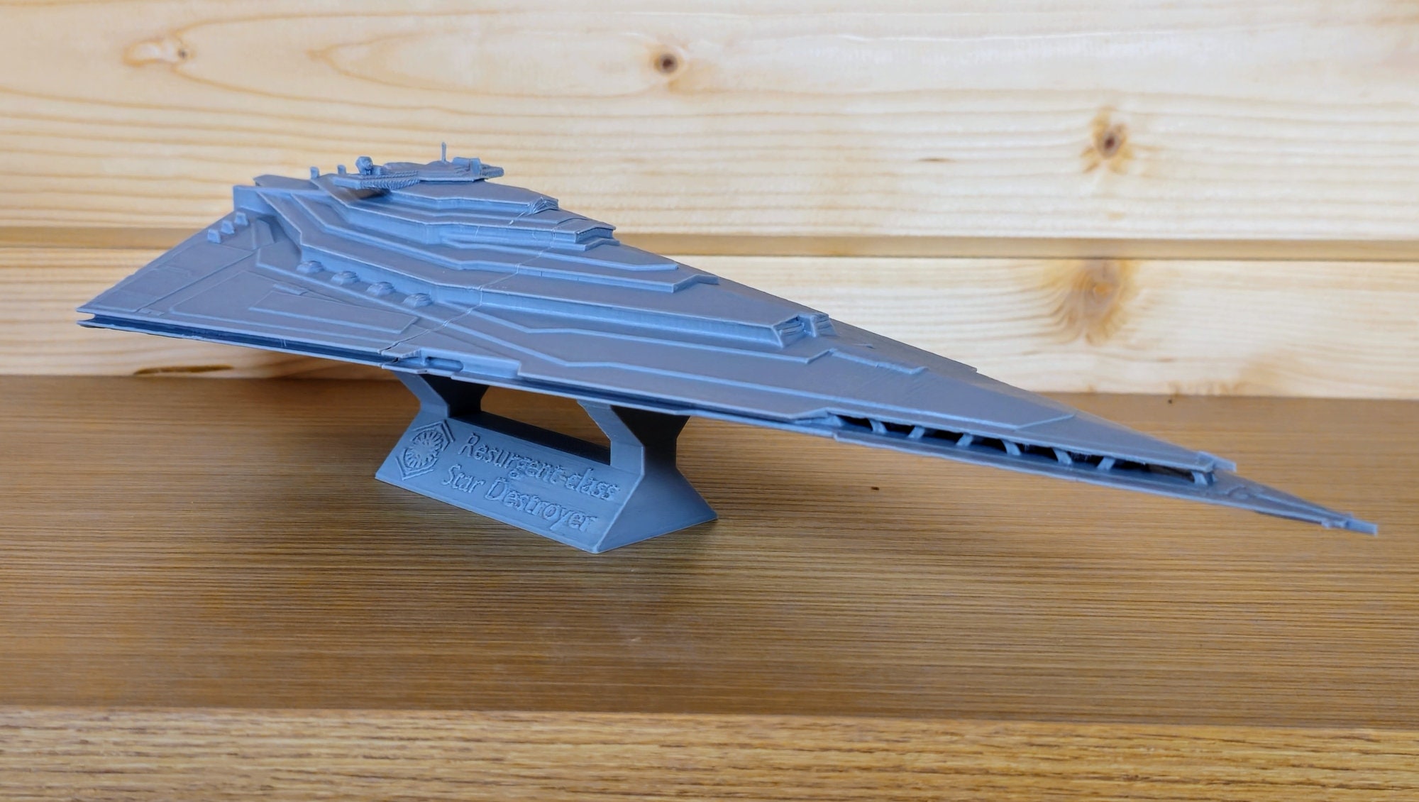 Resurgent-class Star Destroyer – First Order Flagship Model (2 Sizes ...