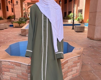 Abaya fluide kaki