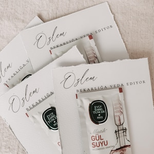 Tarjetas de lugar hechas a mano con toallita húmeda / tarjetas de lugar para despedida de soltero