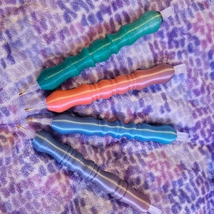 E-PAINTER Diamond Painting Pen, Carved Wood Style, 3-D Printed, Lightweight Diamond Art Pen, Comfortable Diamond Dot Tool, Rhinestone Pen