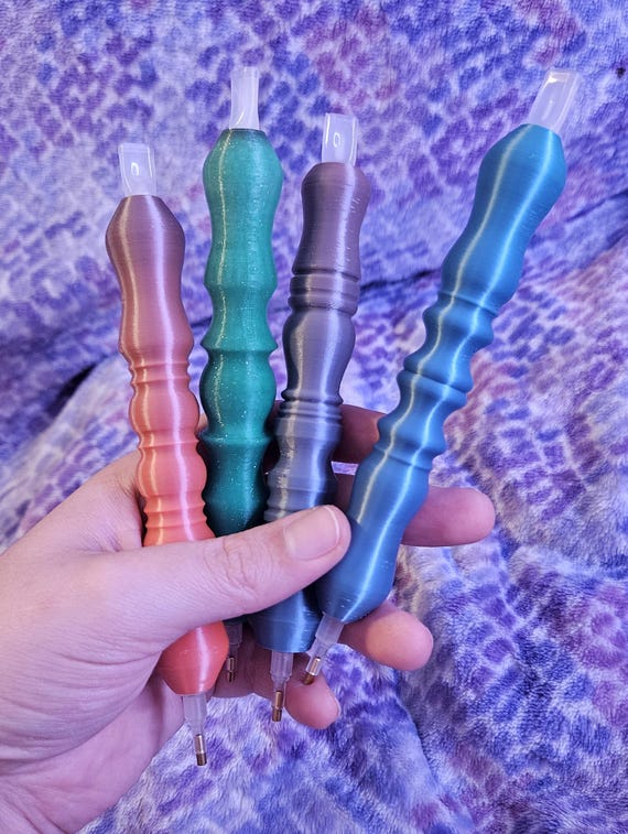 Light 3D Printed Diamond Painting Pen, Carved Wood Style