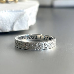 Handmade sterling silver wedding rings/hammered floral textured rings/couple rings/unique and elegant rings/beautiful rustic hammered rings