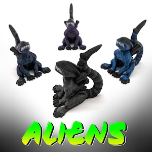 Aliens - Multicolor 3D gedruckte Alien Statue, klassischer Horror, niedliche Schreibtischfigur, einzigartiges Geschenk, Sammlerstück, Sci-Fi Dekor, kosmischer Weltraumliebhaber