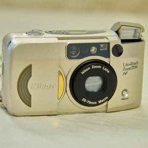 Nikon Lite Touch Zoom 70W AF Macro 35mm point and shoot film camera