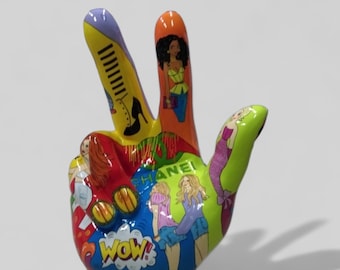 large hand Viktory feminine 120 cm Pop Art style exclusive, luxury art, art object,