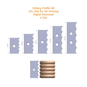 May include: Five different sizes of pottery profile rib tools for 3D printing. The tools are made of a light blue plastic and have a scalloped edge. Each tool has a round hole in the center. The tools are arranged in a row from smallest to largest. The smallest tool is 8 cm long, the largest is 16 cm long. The tools are labeled with their size in centimeters. There is also a close-up of a wooden tool with a ribbed texture.