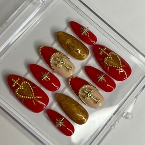 PRESS ON NAILS