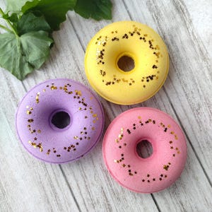 Donut Bath Bombs – Fun Bath Fizzies for Kids - Handmade Gift Idea - Colorful Spa Treats - Donut Shape