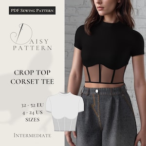 Puede incluir: Un patrón de costura para un top corto con un detalle de corsé. El patrón es para las tallas 32-52 EU (4-24 US) y está clasificado como de dificultad intermedia. El patrón incluye un dibujo de línea del top y una foto de una modelo usando un top similar.