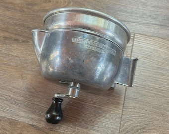 Daisy vintage juicer