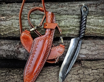 Blacksmith  Beautiful Knives with Genuie Leather Shoulder-Strap Suspension: The Fusion of Traditional Methods in Forging and Leathercraft