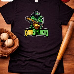 Può includere: Un set di tre tazze in ceramica con finitura opaca e macchiettata. Le tazze sono nei toni del crema, grigio chiaro e grigio scuro. Ogni tazza ha un design semplice e minimalista, ideale per caffè o tè.