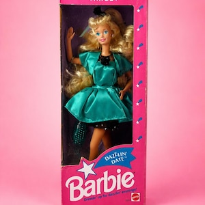 Vintage 1992 Dazzlin’ Date Barbie #3203 Target Exclusive NRFB Mattel Collector Doll Sealed