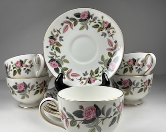 WEDGWOOD HATHAWAY ROSE Footed Teacup & Saucer Bone China Made in