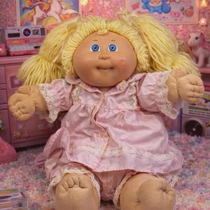 Muñeca Cabbage Patch Kid de 1983 con papeles de adopción originales – Coletas rubias – Vintage
