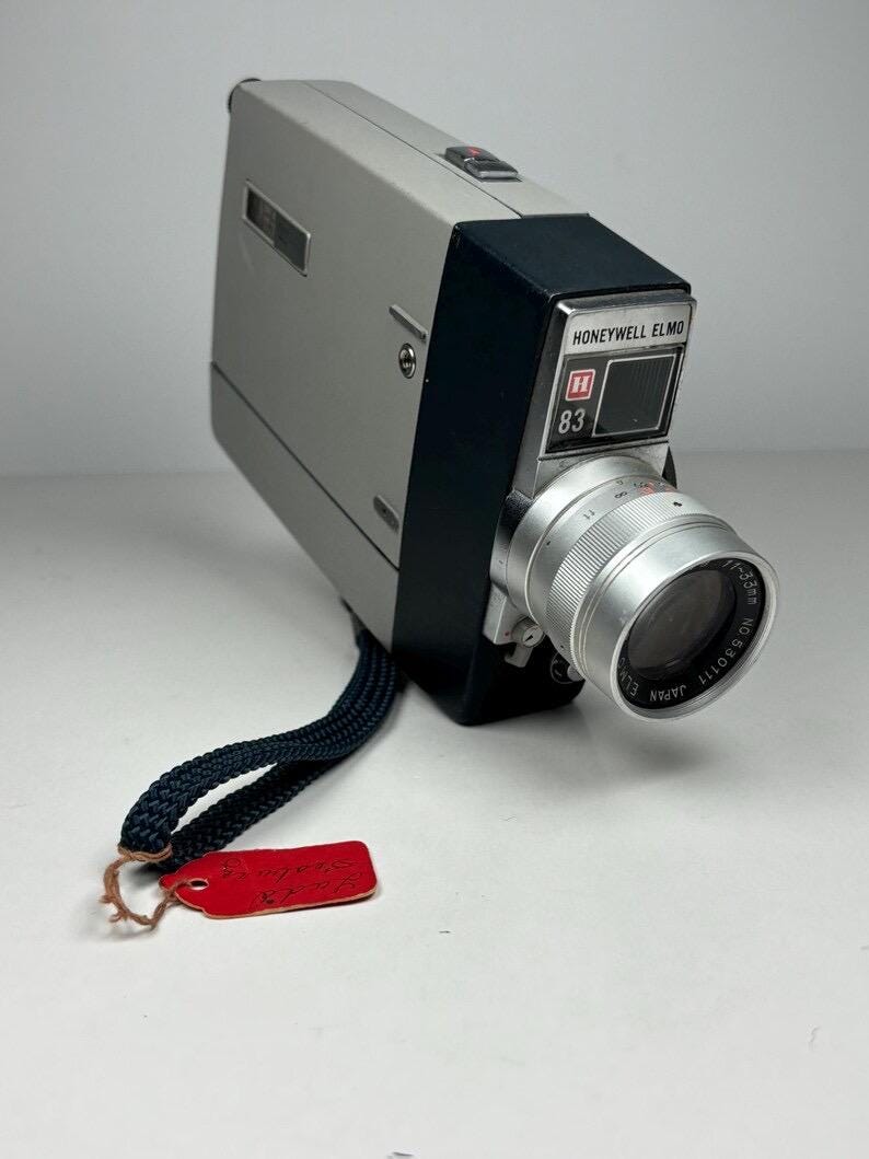 Vintage Honeywell Elmo Pocket Auto Zoom 83 Super 8 Movie Camera W