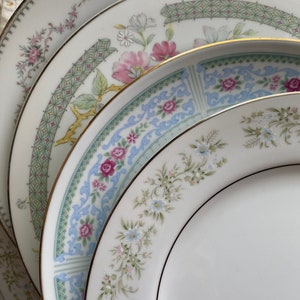 Set of 4 Mismatched Vintage China Dinner Plates