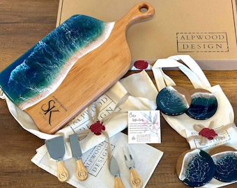 Custom Resin Charcuterie Board Personalized, Personalized Wooden Resin Charcuterie Board for Engagement Gift,Ocean Resin Art Luxury Gift Set