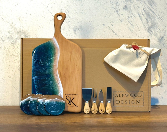 Custom Resin Charcuterie Board Personalized, Personalized Wooden Resin Charcuterie Board for Engagement Gift,Ocean Resin Art Luxury Gift Set
