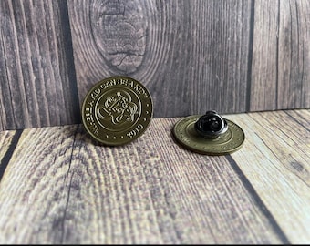 Chuck E Cheese Pin/Buttonback Pin