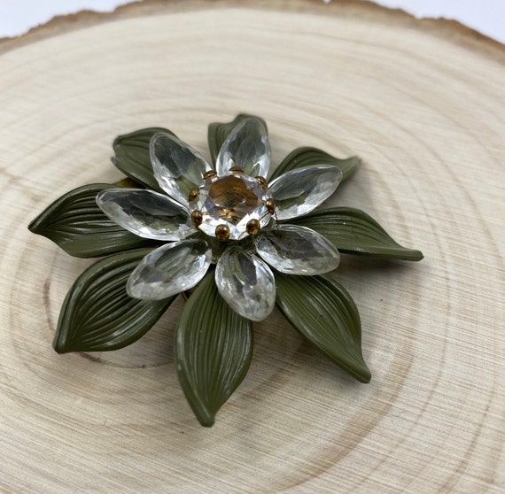 Green Celluloid Plastic Flower Shaped Brooch with… - image 4
