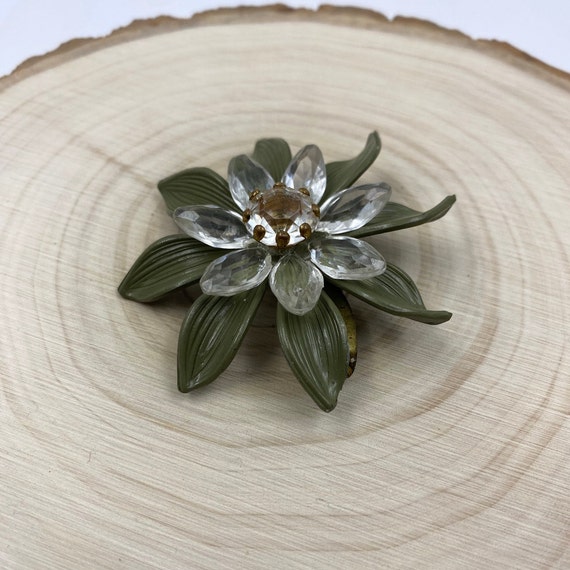 Green Celluloid Plastic Flower Shaped Brooch with… - image 3
